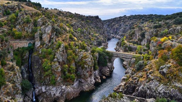 El Lago Cervera de Buitrago Exteriér fotografie