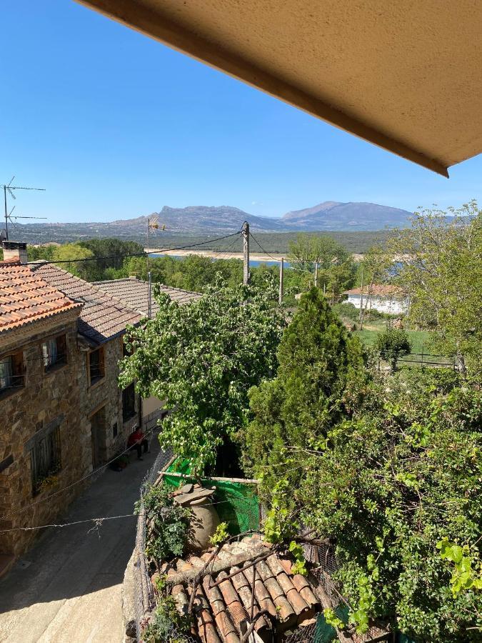 El Lago Cervera de Buitrago Exteriér fotografie